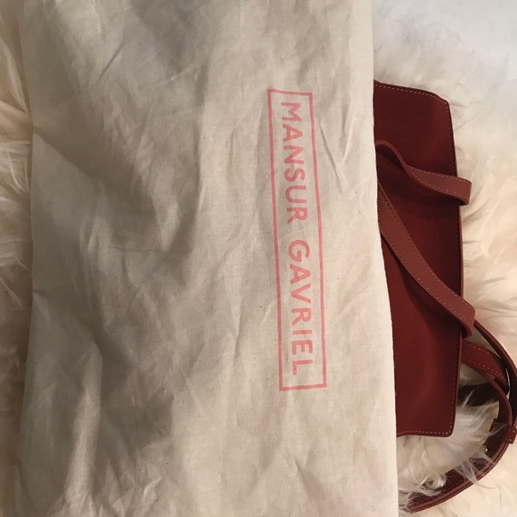 Mansur Gavriel’s suede mini lady bag - Picture 5 of 7